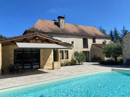 superbe propriete en pierre parfaitement restauree en 2018 comprenant une maison de...