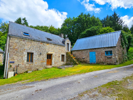 offre acceptée maison en pierre joliment rénovée avec grange indépendante et jardin privé 