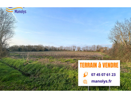 vente terrain 407 m² pere (17700)