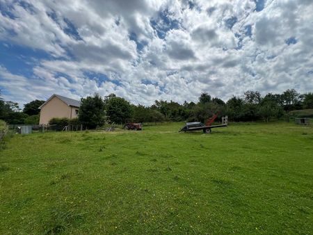 terrain constructible et viabilisé dans le cœur d’onet le château village