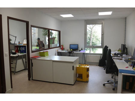 location bureau 50 m² rennes (35200)