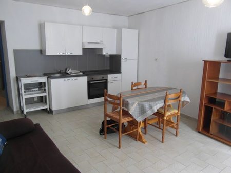 location appartement 1 pièce 32 m²