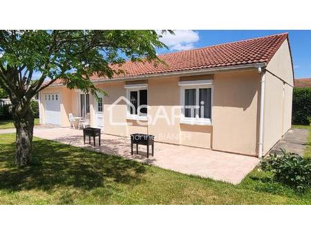 plain pied 4 chambres avec garage et terrain 643 m²