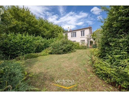 maison de luxe à vendre dans le quartier montchat