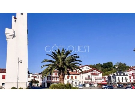 ciboure – a 107 sqm five-room apartment  ciboure  aq 64500 residence/apartment for sale