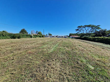 terrain à bâtir de 1752m². - hagetaubin