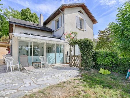 vente maison 8 pièces 198 m2 à vaux-sur-seine