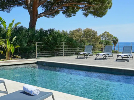 maison avec piscine en bord de mer ajaccio (2a)