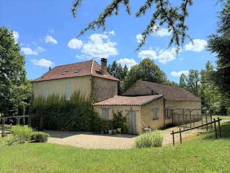 maison  grange et piscine sur 1 2 ha en bouriane