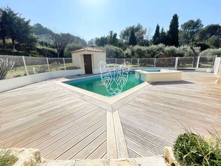 magnifique villa provençale atypique avec piscine