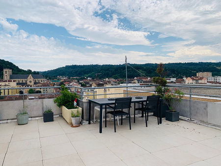 appartement bourgoin jallieu 6 pièce(s) 114.01 m2