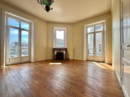 appartement à vendre à vannes - 135 m² - 4 chambres - à proximité du port!