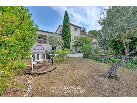 belle maison d'artiste avec jardin et piscine