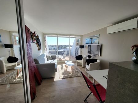 quartier naturiste appartement port ambonne 35m²  3 ièm etage