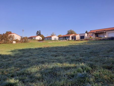 terrain à bâtir à aurillac (15000)