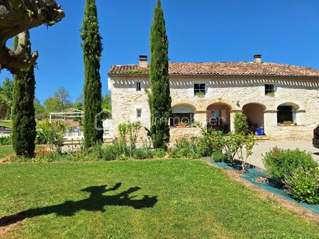 maison de 260 m² à agen