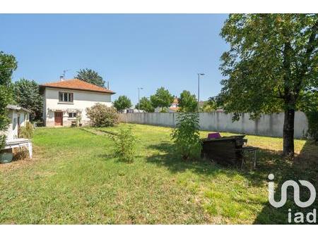 vente maison à bron (69500) : à vendre / 104m² bron