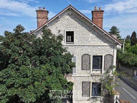 la maison de famille au coeur de milly-la-forêt avec son jardin