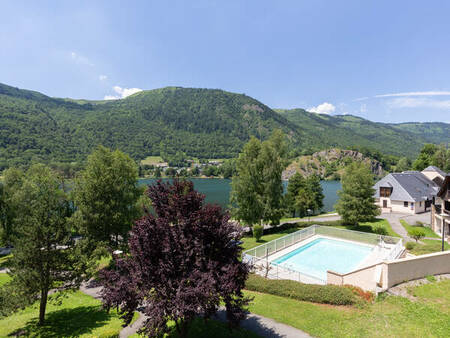 duplex terrasse dans une résidence avec piscine à loudenvielle