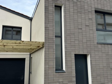 maison contemporaine à vendre dans le quartier sardine-chiquet