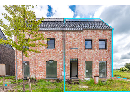 huis te huur in loenhout met 3 slaapkamers