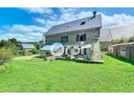 vente maison 6 pièces 170 m² rochefort-montagne (63210)