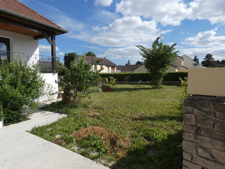 beaune  type 6 avec terrasse  garage et jardin