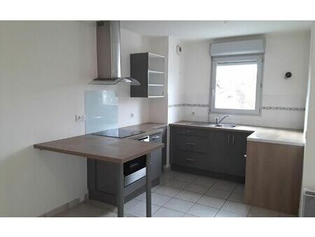 location appartement  m² t-3 à bourg-de-péage  700 €