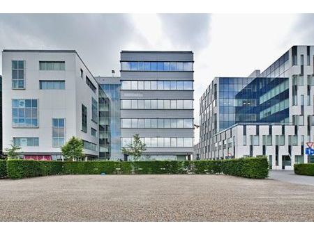 immeuble de bureaux d'environ 2.784 m² sur westwing park - a