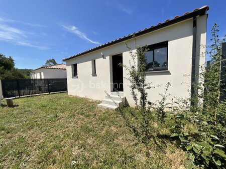 maison de 80 m² à saint-julien-les-rosiers