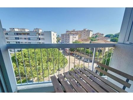 location appartement 1 pièce 30 m² cannes (06400)