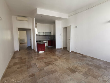 location nîmes - quartier carré d'art beau t3 climatisé de 7