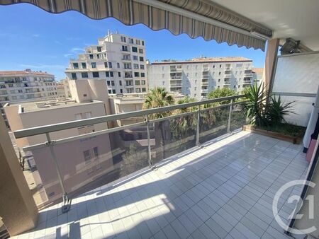 appartement t4 à vendre - 4 pièces - 84 82 m2 - toulon - 83 - provence-alpes-cote-d-azur