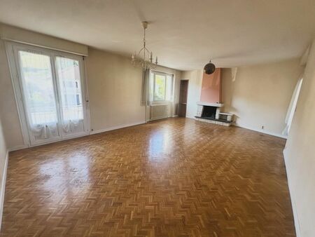 appartement 4 pièces de 100m2 à brive-la-gaillarde