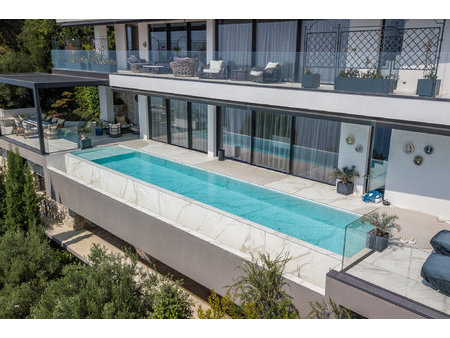 roquebrune-cap-martin - luxueuse villa contemporaine de 600m