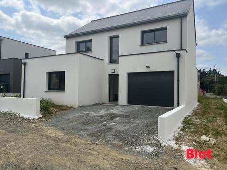 location maison à châteaubourg (35220) : à louer / 141m² châteaubourg