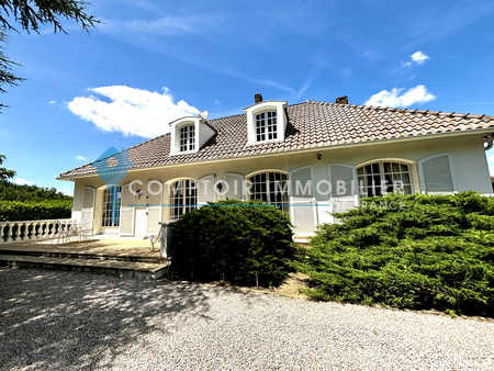 maison de construction traditionnelle de 1969 sur un terrain de 1544 m2.