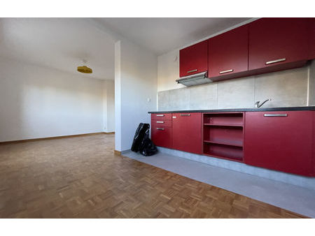 location appartement 1 pièce 36 m² aubenas (07200)