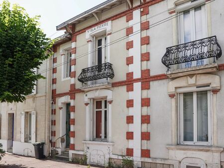 vente maison 5 pièces 92 m2 à saintes