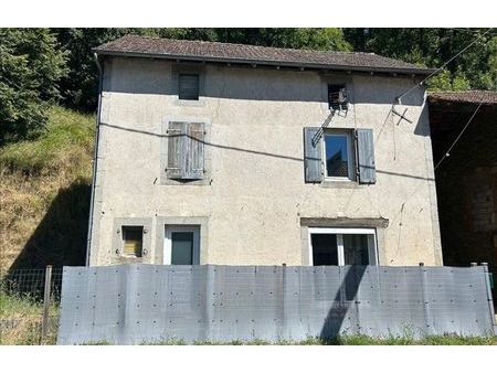 vente maison 3 pièces 82 m² figeac (46100)