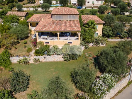 maison de luxe à vendre à gattières