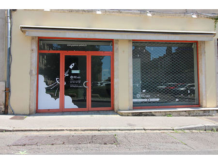 location local commercial  82.00m²  chalon