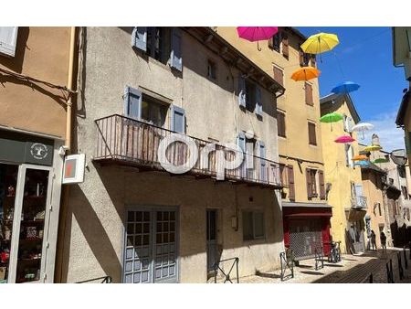 location appartement  118 m² t-4 à mende  745 €