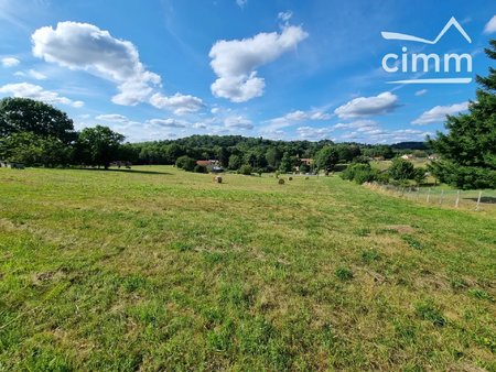 a vendre à sarlat-la-canéda (24200) terrain de 1 500m²