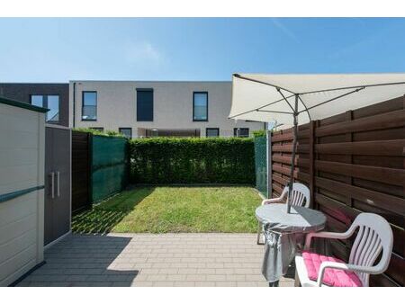 appartement au rez-de-chaussée avec jardin à vendre dans un