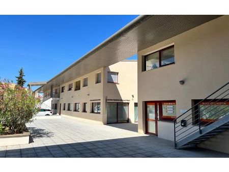 appartement manosque 57.39 m² t-2 à vendre  130 000 €