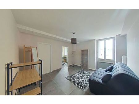 location appartement  m² t-1 à romans-sur-isère  413 €