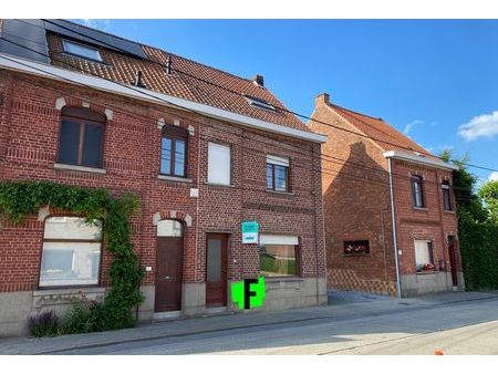 halfopen woning met ruime garage te koop in deerlijk