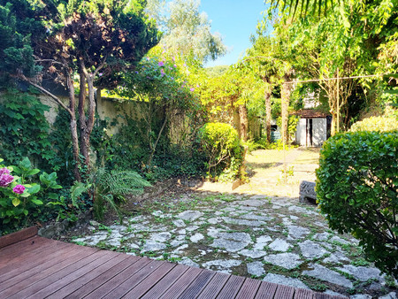 charmante échoppe en pierre de 98 m2 avec un beau jardin sans vis-à-vis de 90 m2