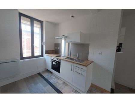 location appartement  49 m² t-2 à saint-quentin  525 €